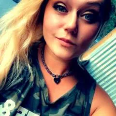 Hellhoundqueen photo on Jungo Live