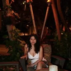 Jeyni photo on Jungo Live