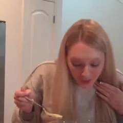 Mistresskimberly8 photo on Jungo Live