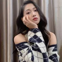 Lisa photo on Jungo Live