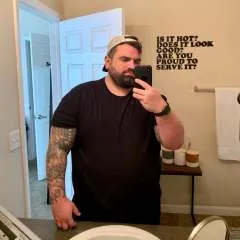 Wealthy_daddy........ photo on Jungo Live