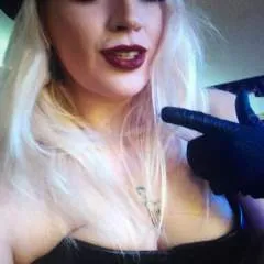 Mistress_jess photo on Jungo Live