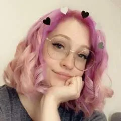 Yvonne photo on Jungo Live