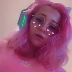 Yvonne photo on Jungo Live