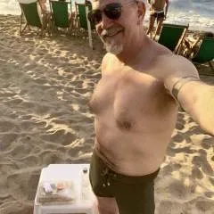 Daddymorgan photo on Jungo Live