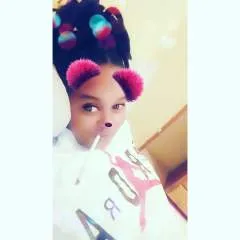 Kellyy photo on Jungo Live