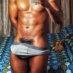 Slave2ass_feet photo on Jungo Live