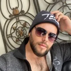 Zeus photo on Jungo Live