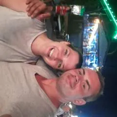 Sexybikinkycouple photo on Jungo Live