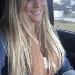 Nicole photo on Jungo Live