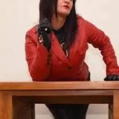 Mistress Kate photo on Jungo Live