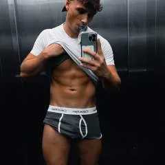 Hotoneme photo on Jungo Live