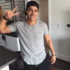 Longman.... photo on Jungo Live