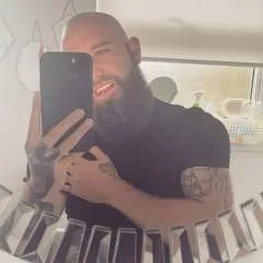 Adam Bradley photo on Jungo Live