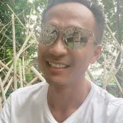 Pee photo on Jungo Live