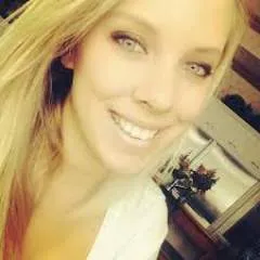 Andrea Dennis photo on Jungo Live