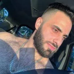 Daddy Hot photo on Jungo Live