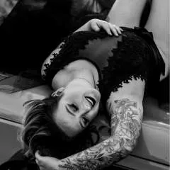 Motowife........ photo on Jungo Live