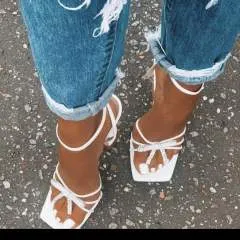 Deeè photo on Jungo Live