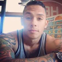 Luizz photo on Jungo Live