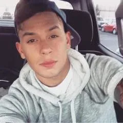 Luizz photo on Jungo Live