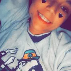 Cuffed20 photo on Jungo Live