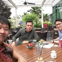 Wang Lee photo on Jungo Live