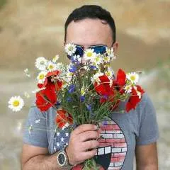 Roofoo photo on Jungo Live