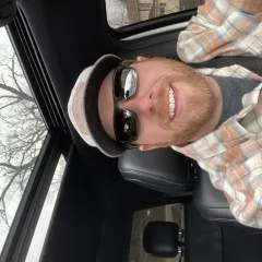 Izzyb5 photo on Jungo Live