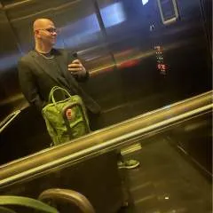 Oldwoman Lover photo on Jungo Live