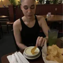 Chrisanddes photo on Jungo Live