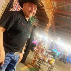 Funcouple82 photo on Jungo Live