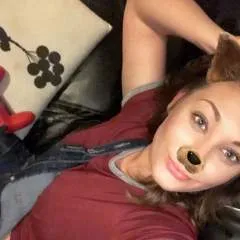 Burffetstacy photo on Jungo Live