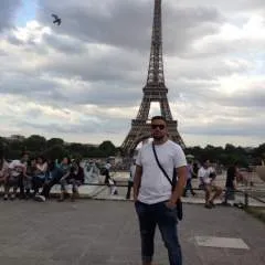 Robert89 photo on Jungo Live