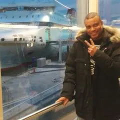 Reddo photo on Jungo Live