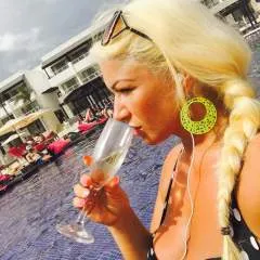 Jordanleslie....@gmail.com photo on Jungo Live