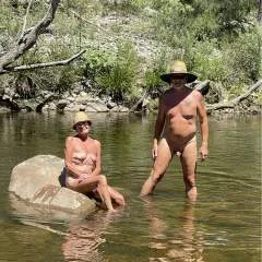 Waggacouple photo on Jungo Live