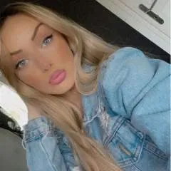 Ophélie photo on Jungo Live