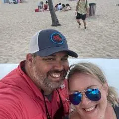 Gafun_couple photo on Jungo Live