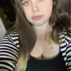 Sweetshyhoney photo on Jungo Live