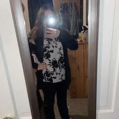 Sweetshyhoney photo on Jungo Live