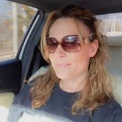 Christine photo on Jungo Live