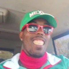 Jhallie22 photo on Jungo Live