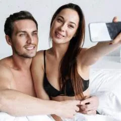 Hornycouple photo on Jungo Live