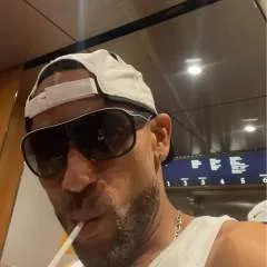 R Dubb photo on Jungo Live