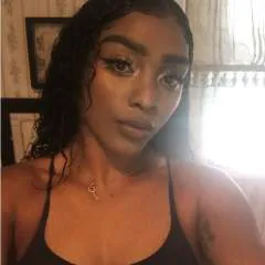 Aaliyahusa photo on Jungo Live