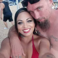 83sexycouple86 photo on Jungo Live