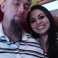 83sexycouple86 photo on Jungo Live