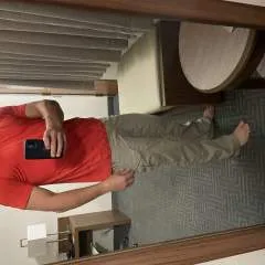 Josh photo on Jungo Live