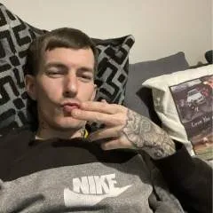 Redeyerob........ photo on Jungo Live